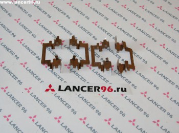 Установочный комплект перед. тормозных колодок  - Дубликат - Lancer96.ru-Продажа запасных частей для Митцубиши в Екатеринбурге