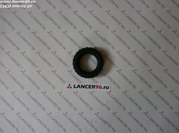 Накладка задней пружины верхняя - Оригинал - Lancer96.ru